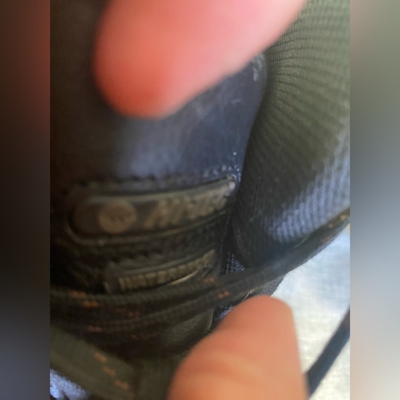 Hi-Tec Men's Altitude IV Waterproof Hiking Boot Size 11 - Picture 9 of 10